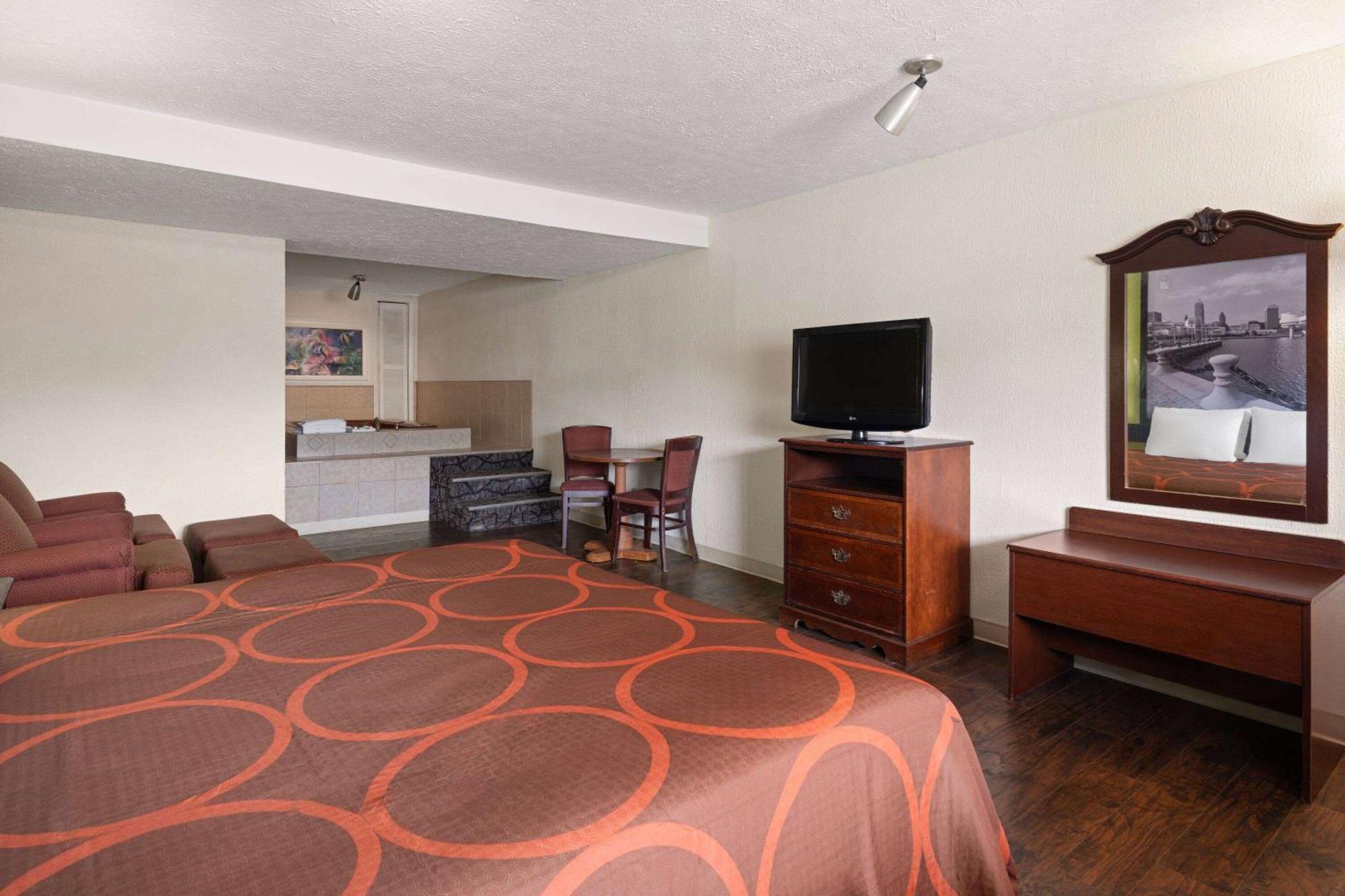 Super 8 By Wyndham Youngstown Girard Exterior photo