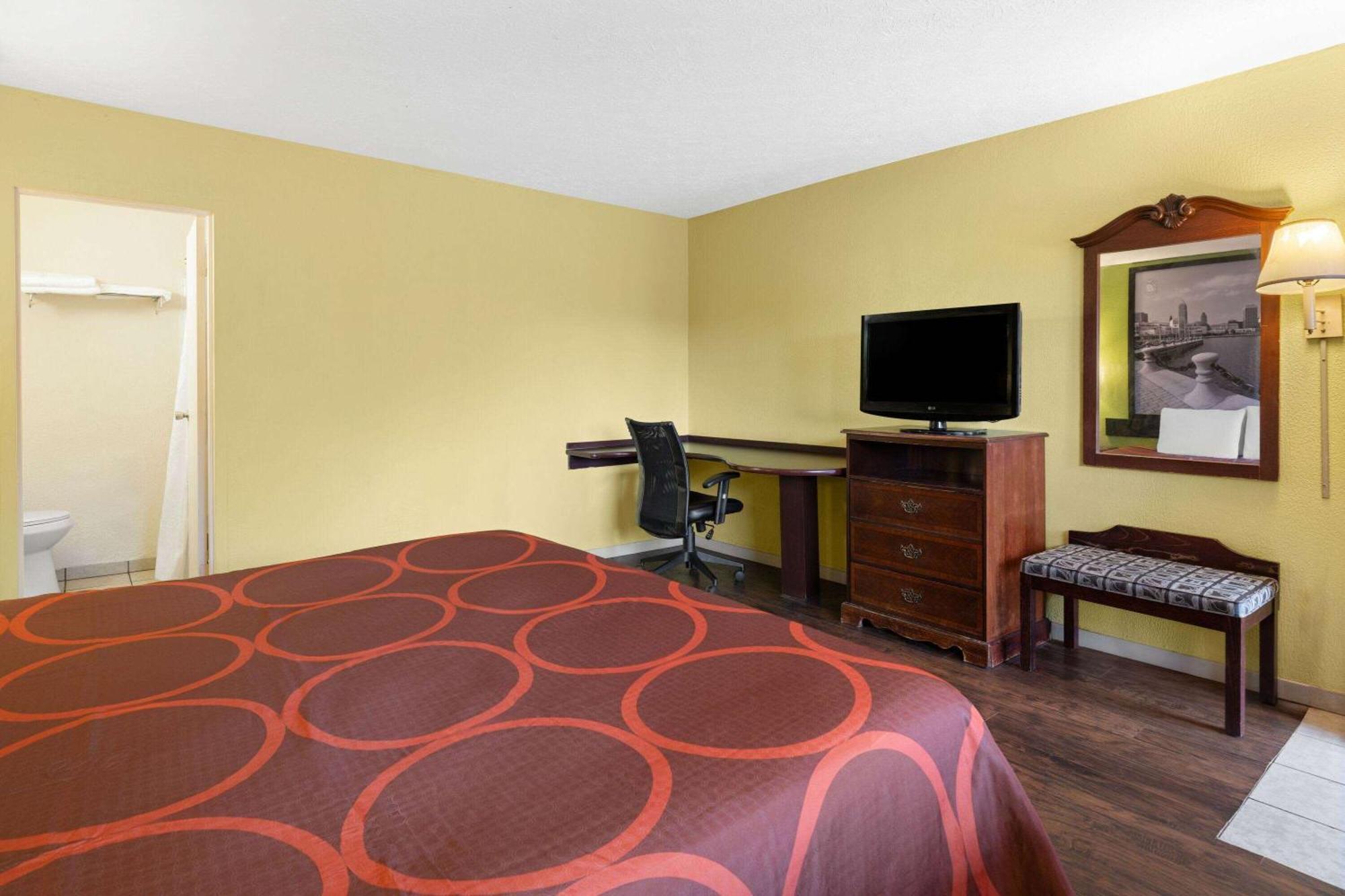 Super 8 By Wyndham Youngstown Girard Exterior photo